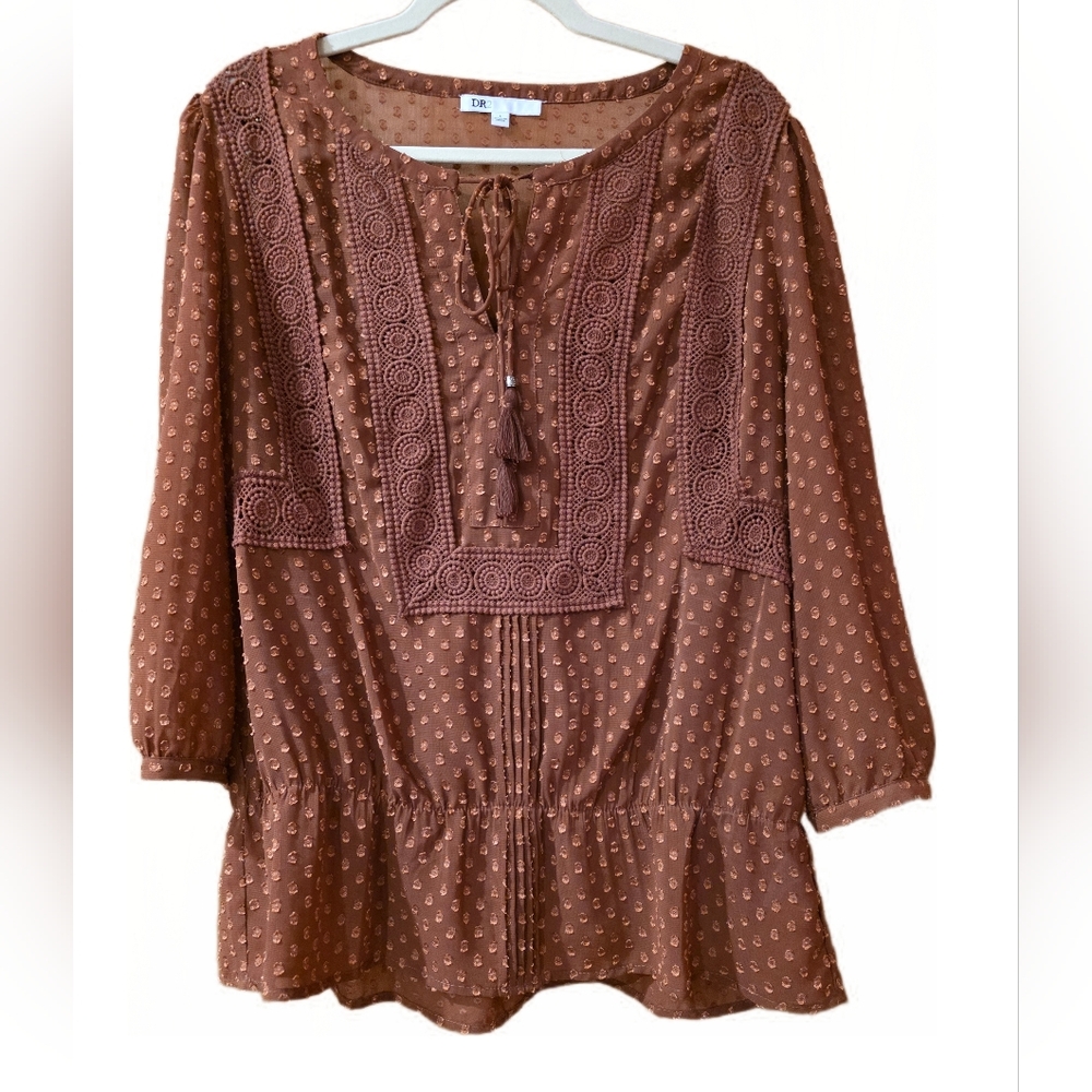 NWOT Swiss Dot Peasant Top